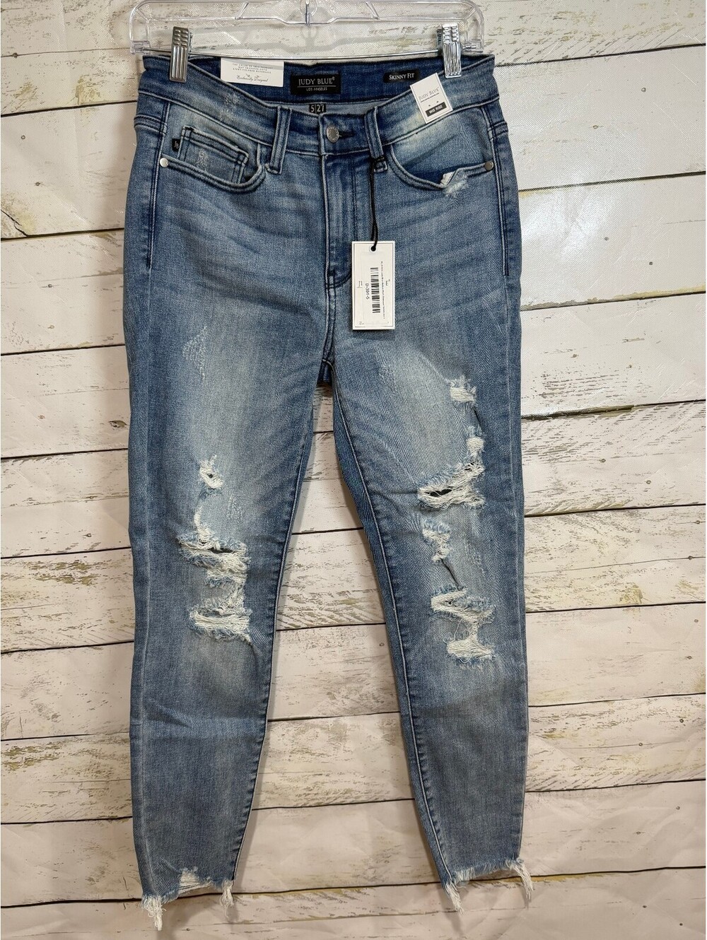 Judy Blue Mid Rise Skinny Fit Distressed NWT Size 5/27 Light Wash